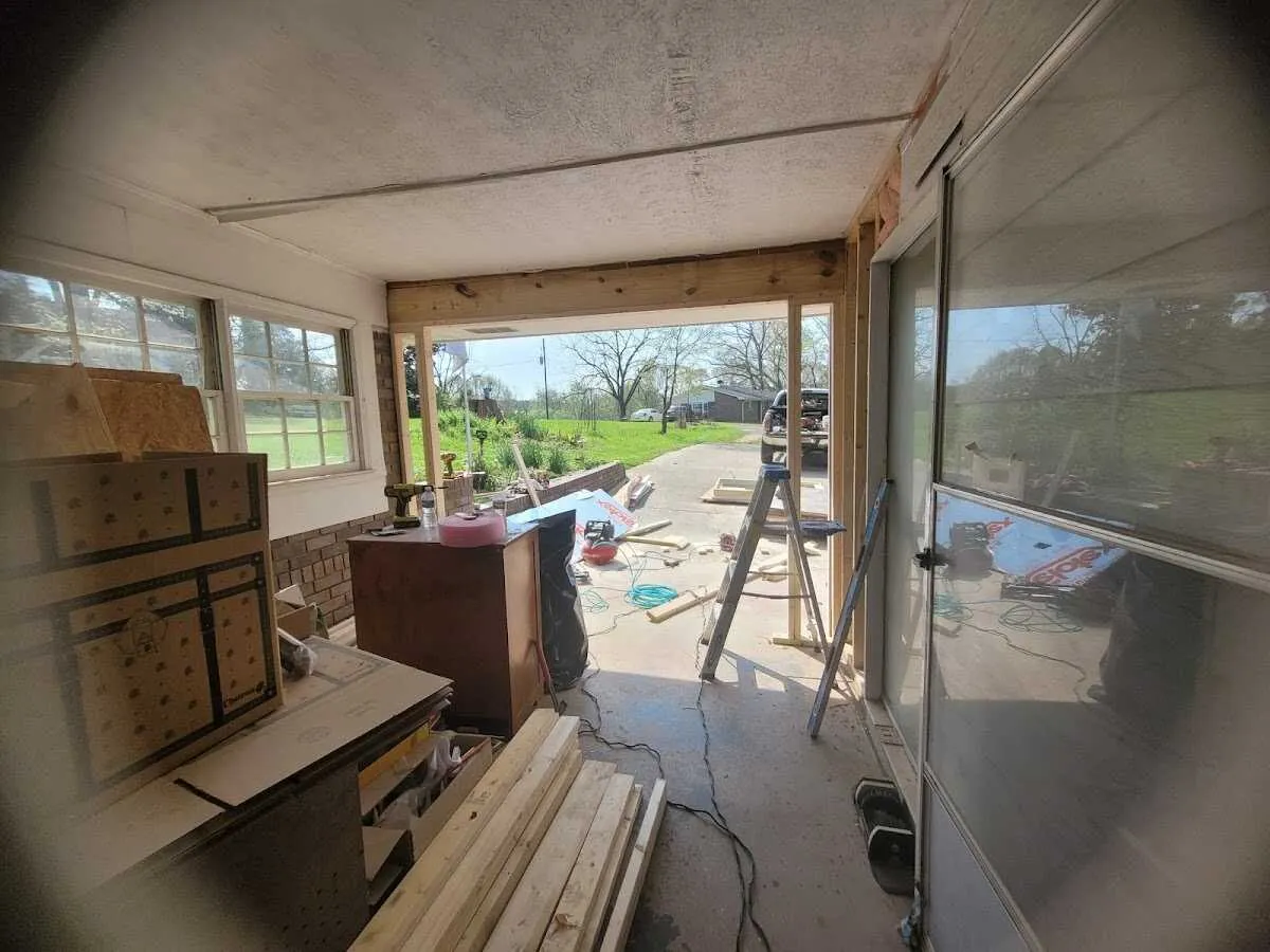 Air movers and dehumidifier for Water Mitigation Services in La Follette