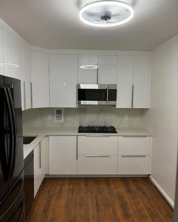 Renovated kitchen with quartz countertops in La Follette